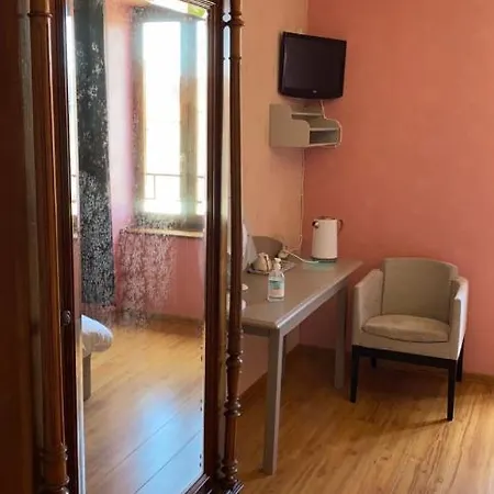 Hotel La Claie Des Champs Ars-les-Favets