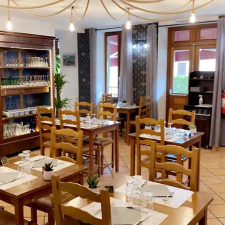 La Claie Des Champs Hotel *